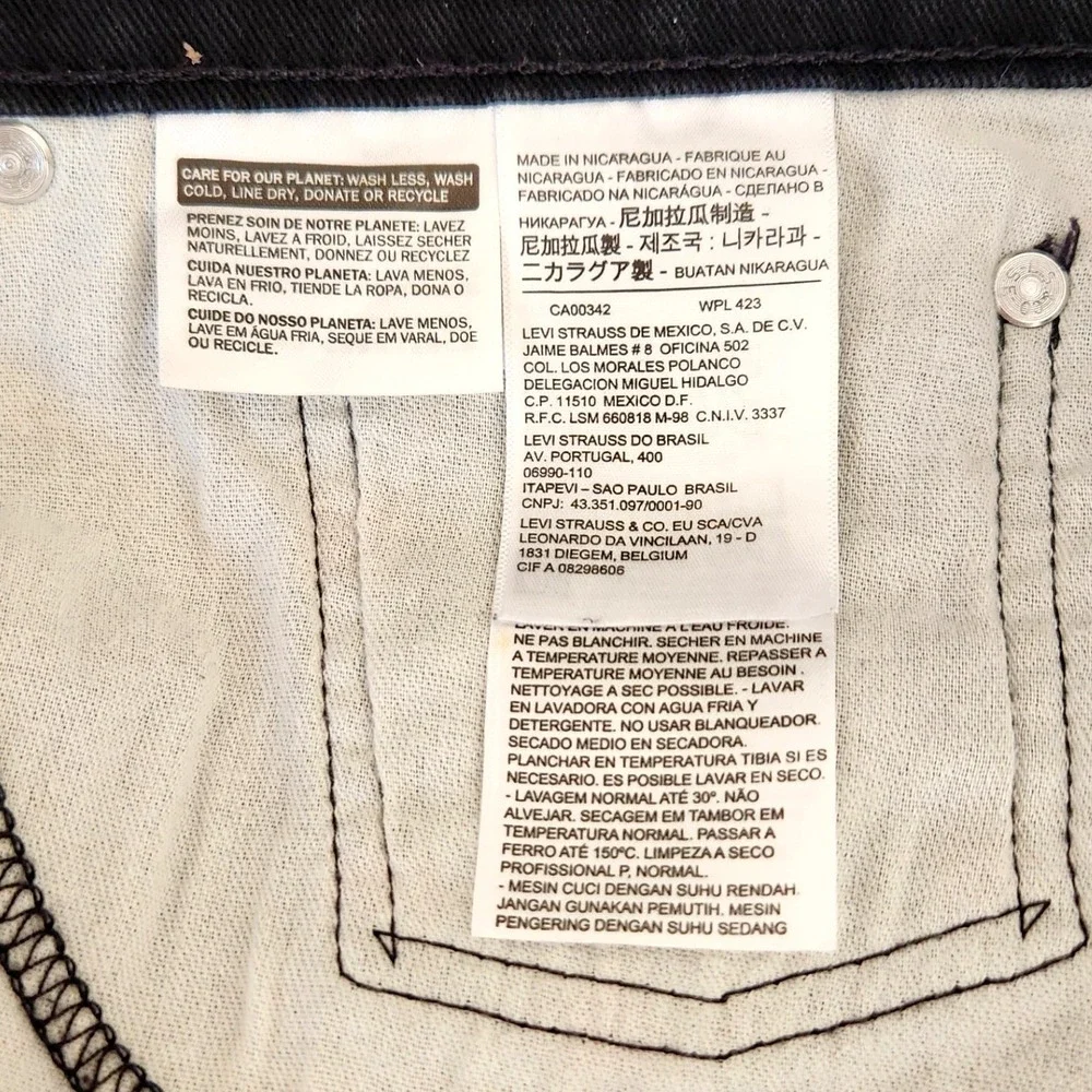 Men's Levi's Black Dark Wash Jeans #541 -‎ Size 37 x 30